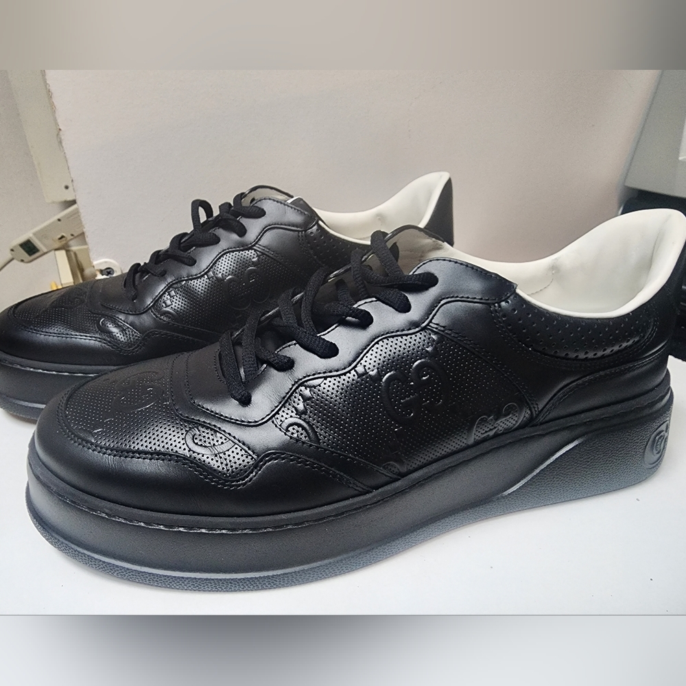 SOLD Men's Gucci Shoes New GG Emnossed Leather Lace Up Black Size 12.5